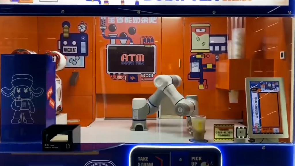 Mașină automată pentru bubble tea (milk tea)